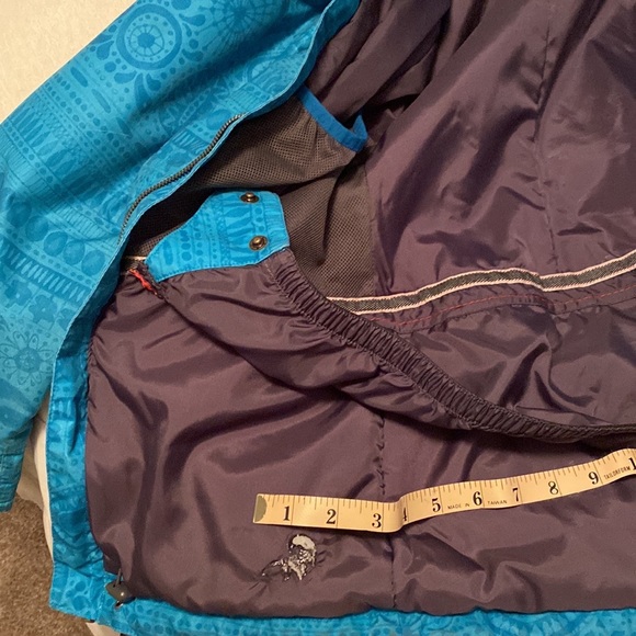 Women’s Burton ski jacket - Picture 7 of 8